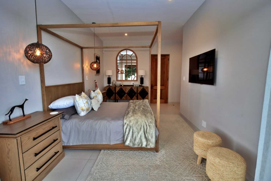 4 Bedroom Property for Sale in Stilbaai Wes Western Cape